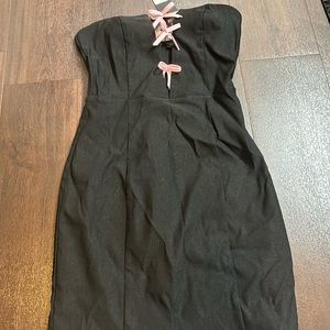 Motel rocks strapless mini dress with a zipper in the back. New with tags